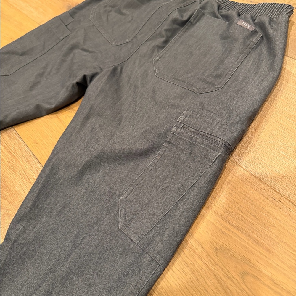 FIGS Women's Graphite Scrub Set | Casma Top Small | Yola Pants S/P - Picture 12 of 16